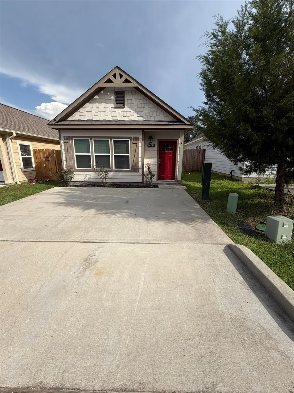 16721 Stonefield Montgomery, TX 77316