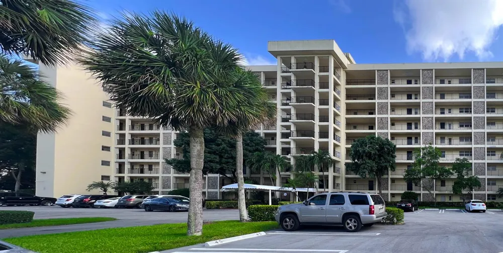 3050 Palm Aire Drive #602 Pompano Beach, FL 33069