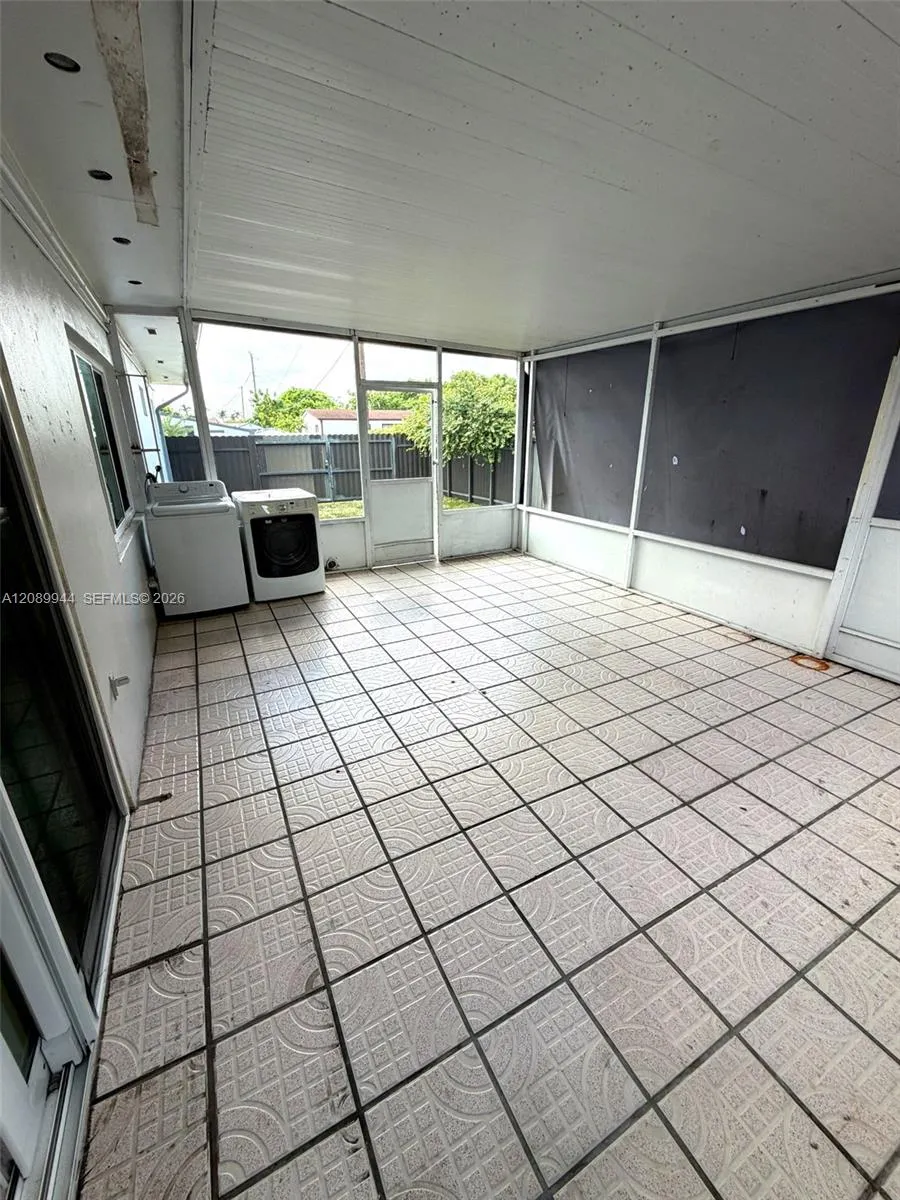 1255 W 64th Ter #0 Hialeah, FL 33012