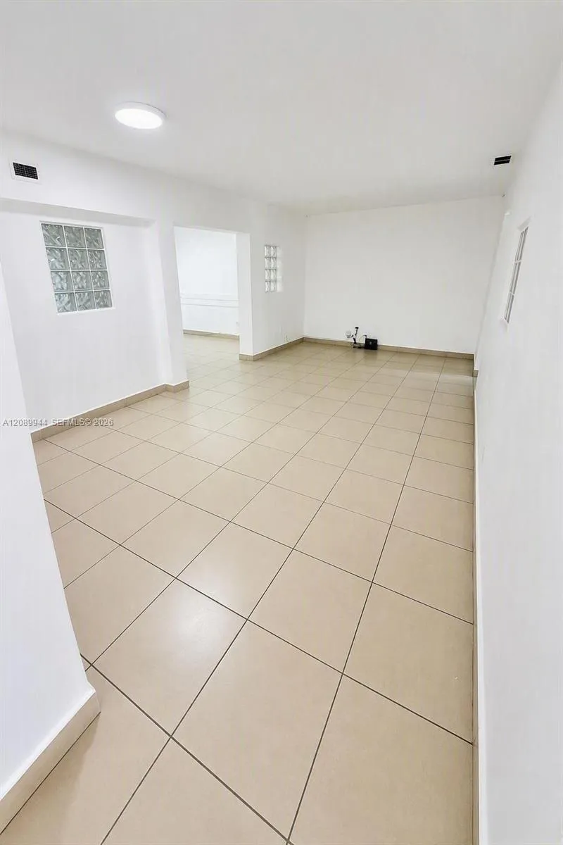 1255 W 64th Ter #0 Hialeah, FL 33012