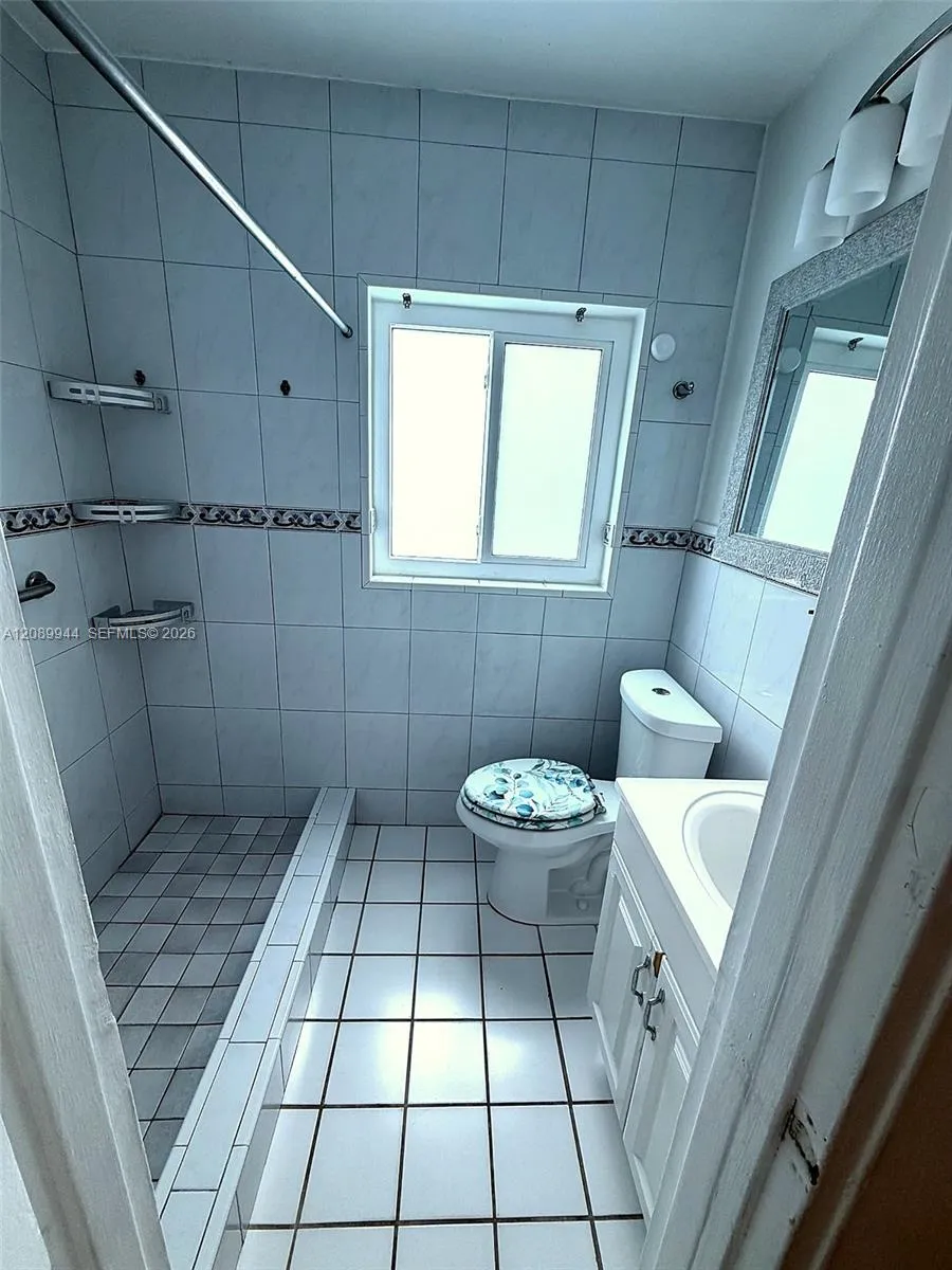 1255 W 64th Ter #0 Hialeah, FL 33012