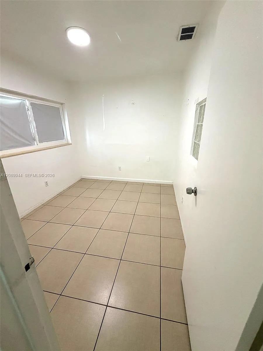 1255 W 64th Ter #0 Hialeah, FL 33012