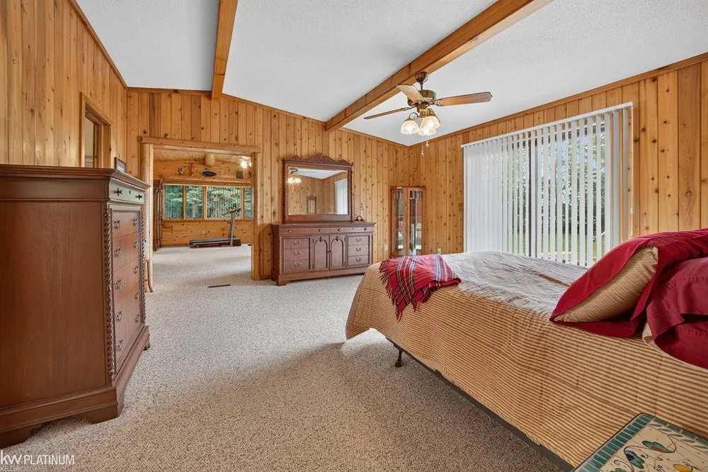 15801 SHUBERT Highway Krakow Township, MI 49707