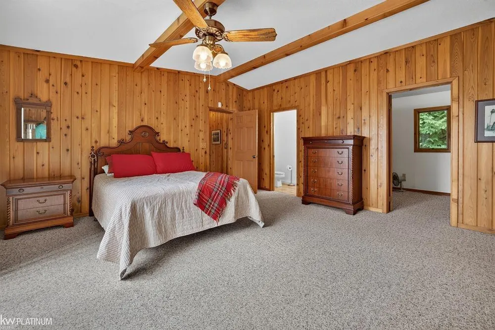 15801 SHUBERT Highway Krakow Township, MI 49707