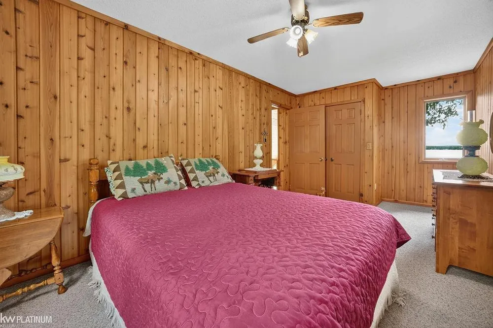 15801 SHUBERT Highway Krakow Township, MI 49707