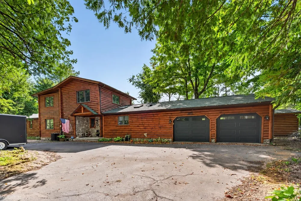 15801 SHUBERT Highway Krakow Township, MI 49707