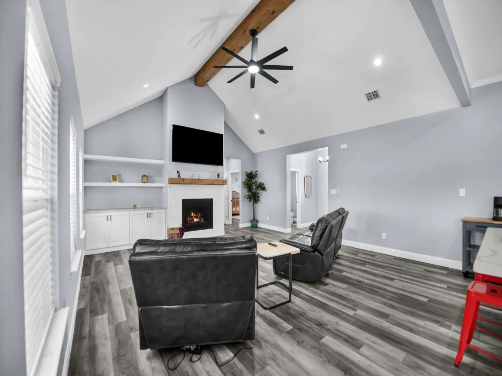 1017 Don Eve Court Azle, TX 76020