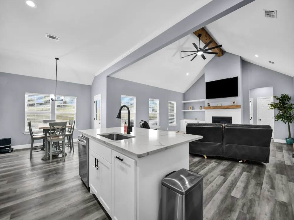 1017 Don Eve Court Azle, TX 76020