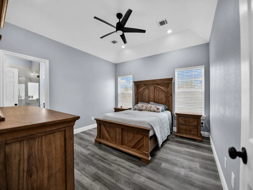 1017 Don Eve Court Azle, TX 76020