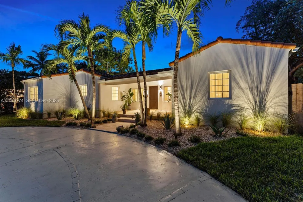 823 NE 72nd St Miami, FL 33138