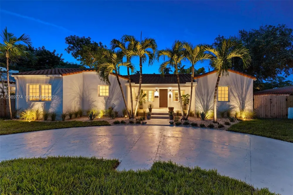 823 NE 72nd St Miami, FL 33138