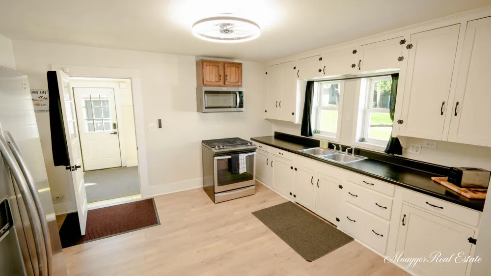5401 W Houghton Lake Drive Houghton Lake, MI 48629