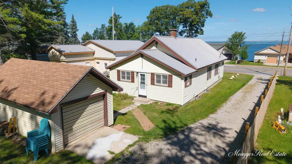5401 W Houghton Lake Drive Houghton Lake, MI 48629