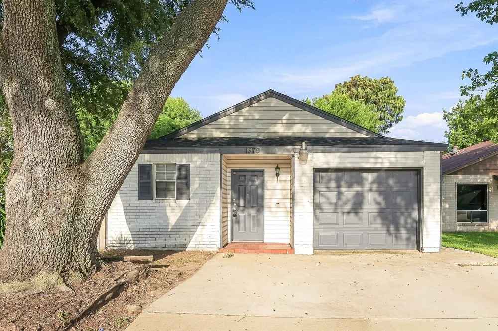 1379 Dell Dale Street Channelview, TX 77530