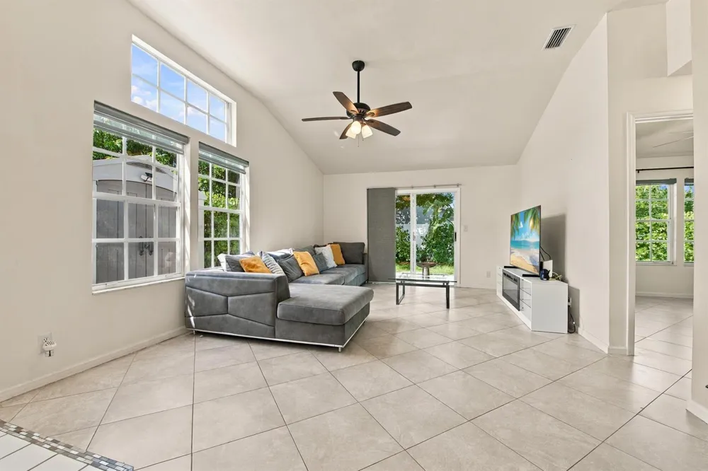 14 HEATHER TRACE DRIVE Boynton Beach, FL 33436