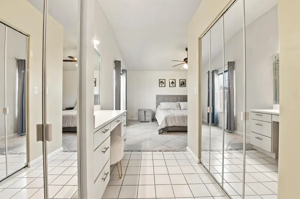 14 HEATHER TRACE DRIVE Boynton Beach, FL 33436