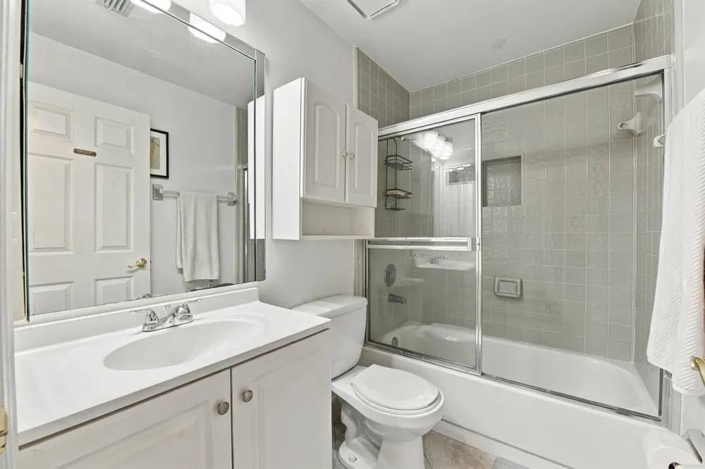 14 HEATHER TRACE DRIVE Boynton Beach, FL 33436