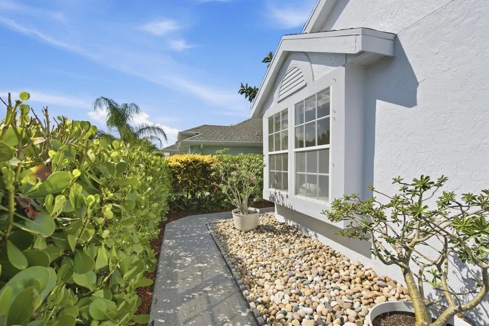 14 HEATHER TRACE DRIVE Boynton Beach, FL 33436