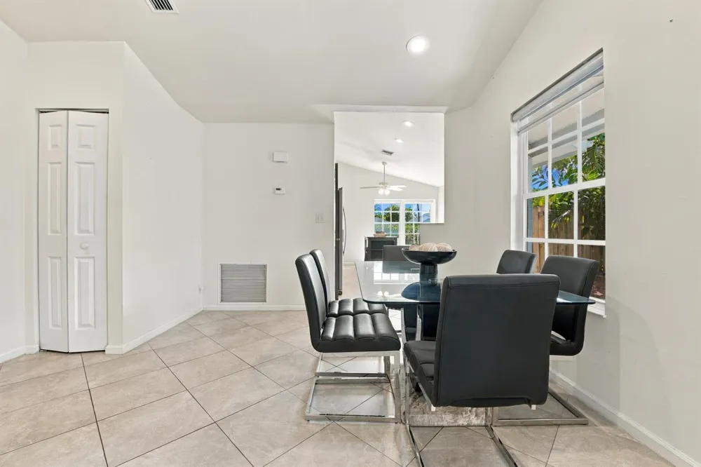 14 HEATHER TRACE DRIVE Boynton Beach, FL 33436
