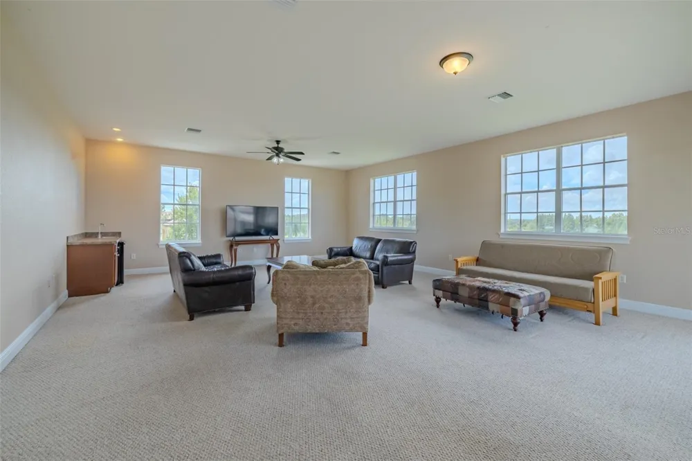 10501 BROADLAND PASS Thonotosassa, FL 33592