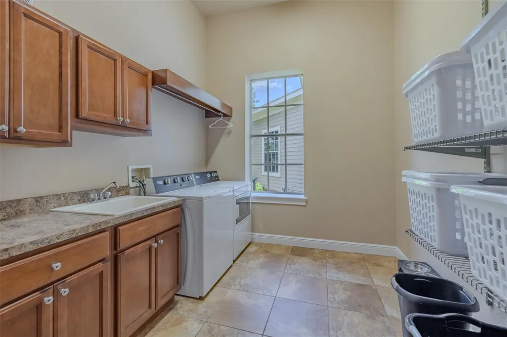 10501 BROADLAND PASS Thonotosassa, FL 33592