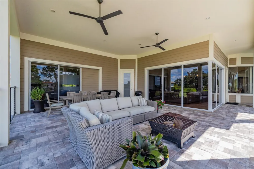 10501 BROADLAND PASS Thonotosassa, FL 33592
