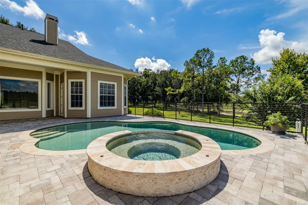 10501 BROADLAND PASS Thonotosassa, FL 33592