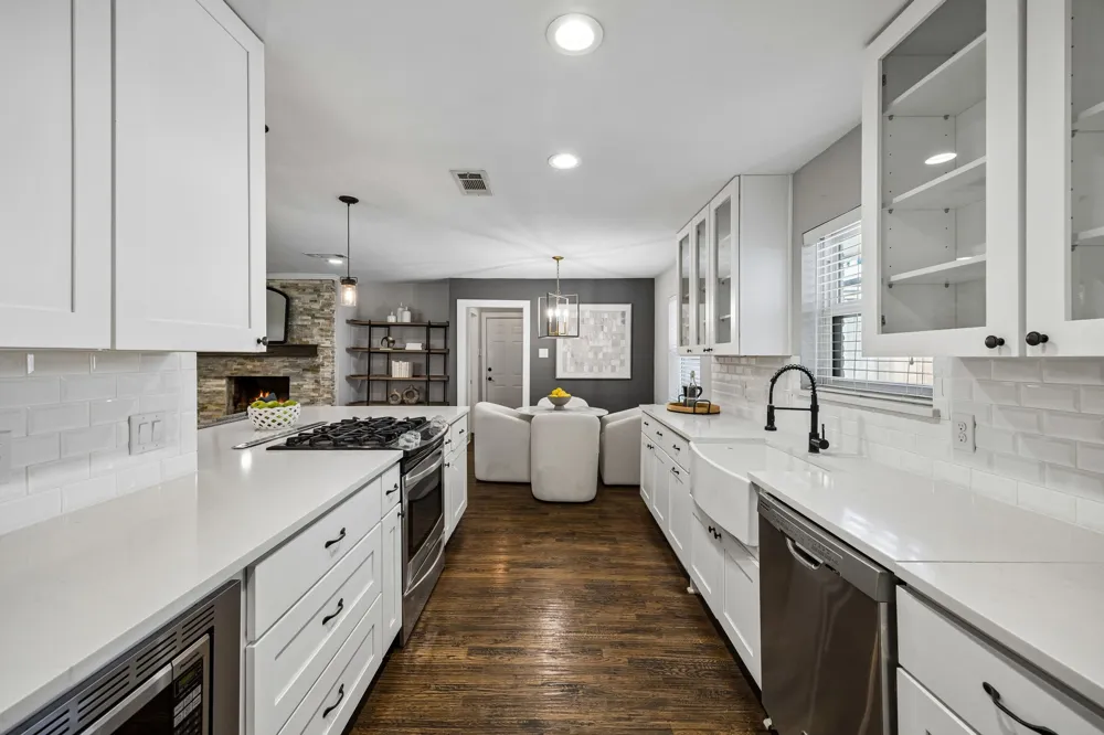 9021 Aldwick Drive Dallas, TX 75238