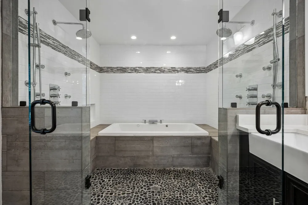 9021 Aldwick Drive Dallas, TX 75238