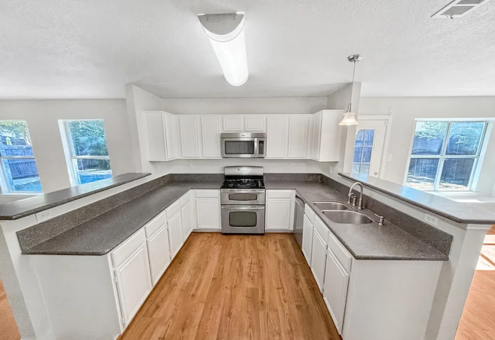 2711 Vistaview Drive Corinth, TX 76210