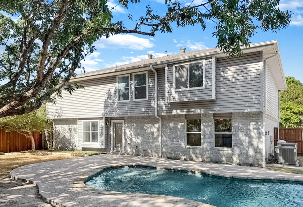 2711 Vistaview Drive Corinth, TX 76210