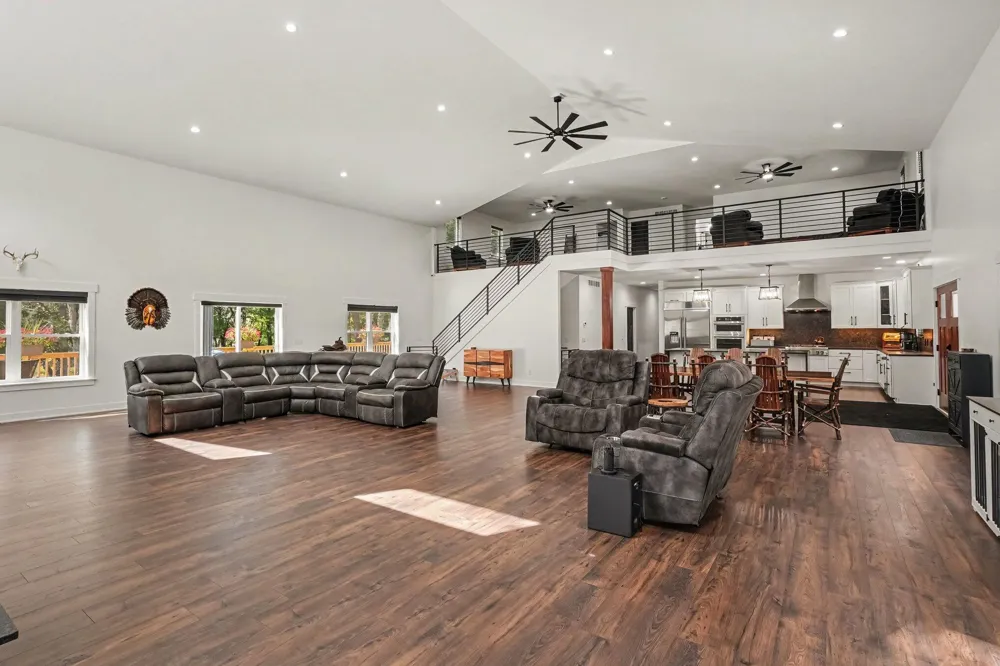 155 Park Street Muskegon, MI 49442