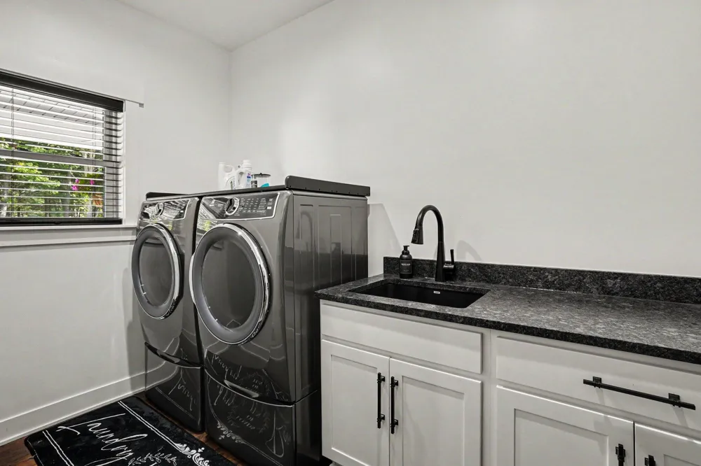 155 Park Street Muskegon, MI 49442