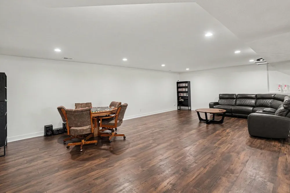 155 Park Street Muskegon, MI 49442