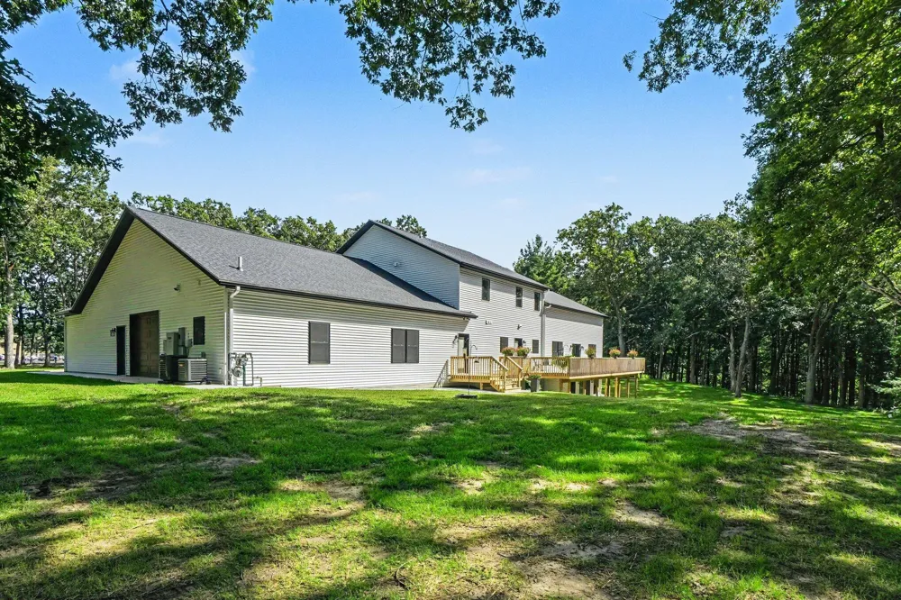 155 Park Street Muskegon, MI 49442