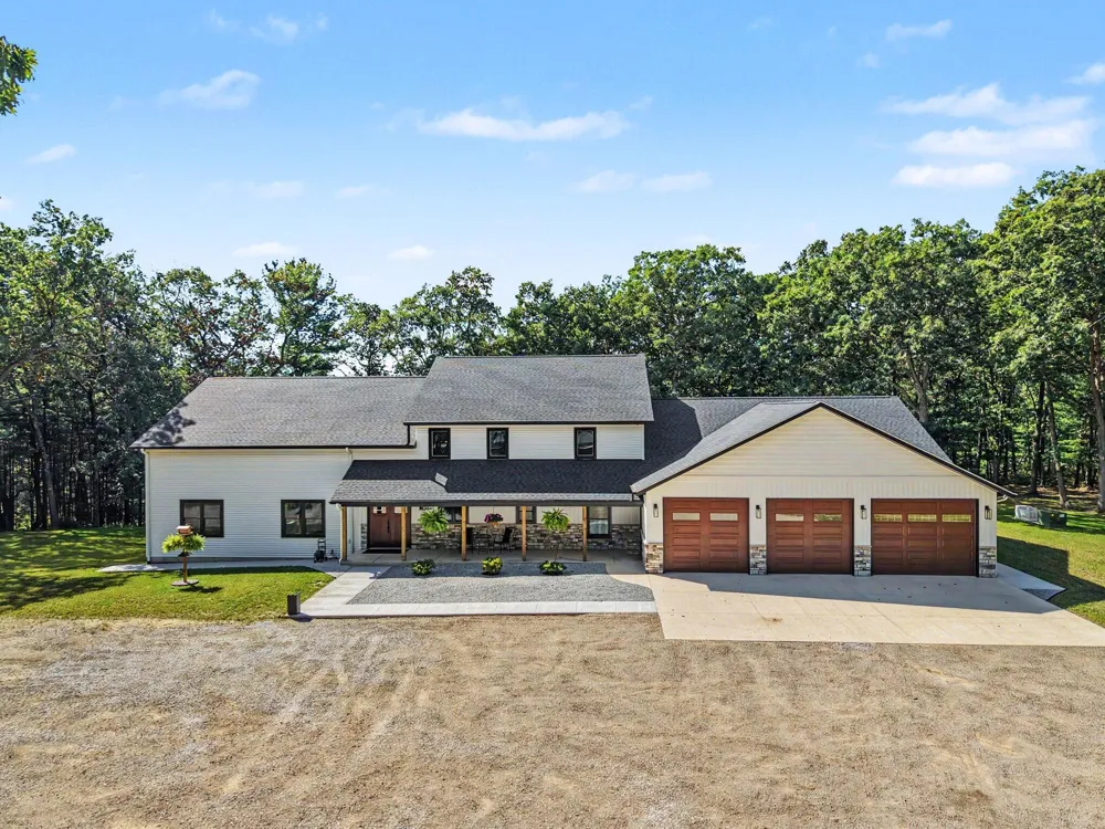 155 Park Street Muskegon, MI 49442