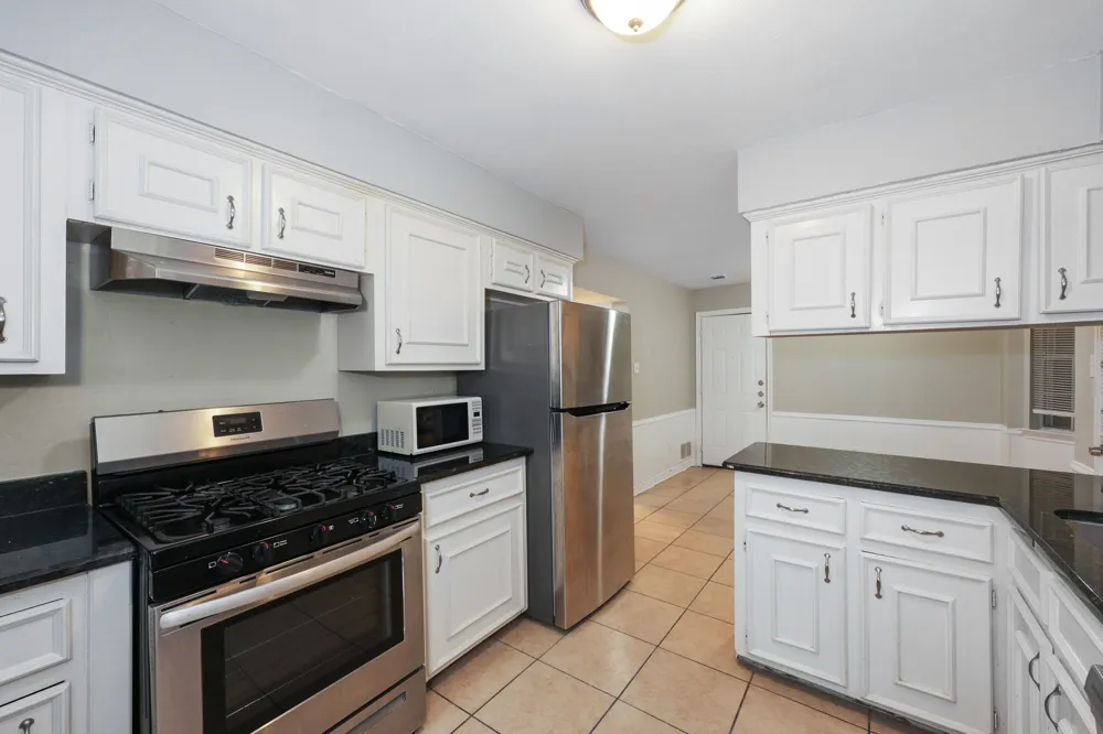 2404 Dalgreen Drive Plano, TX 75075
