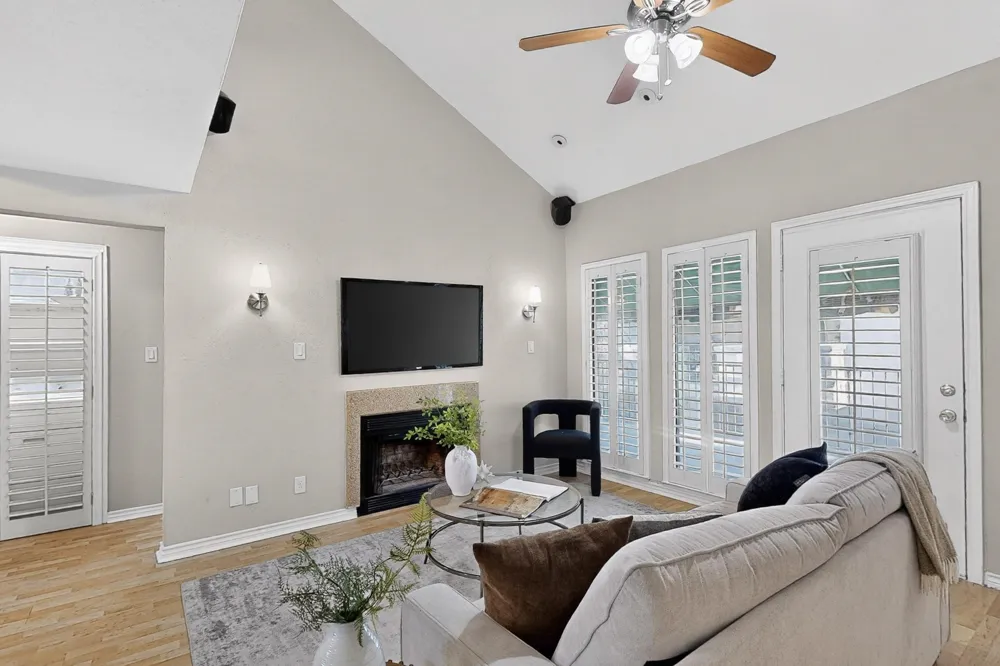 3105 San Jacinto Street #306 Dallas, TX 75204