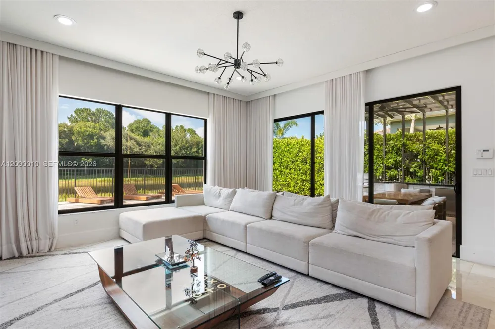 9529 Eden Roc Ct Delray Beach, FL 33446