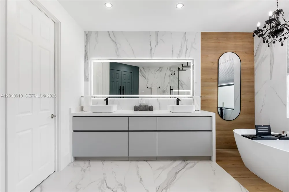 9529 Eden Roc Ct Delray Beach, FL 33446