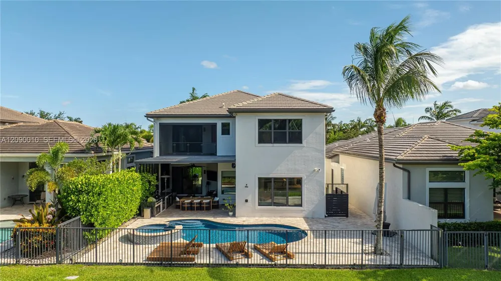 9529 Eden Roc Ct Delray Beach, FL 33446