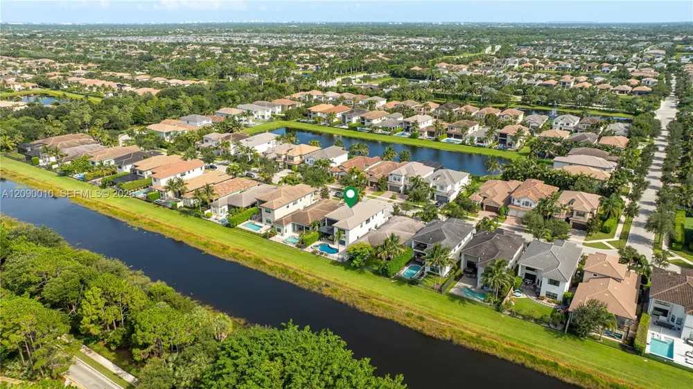 9529 Eden Roc Ct Delray Beach, FL 33446
