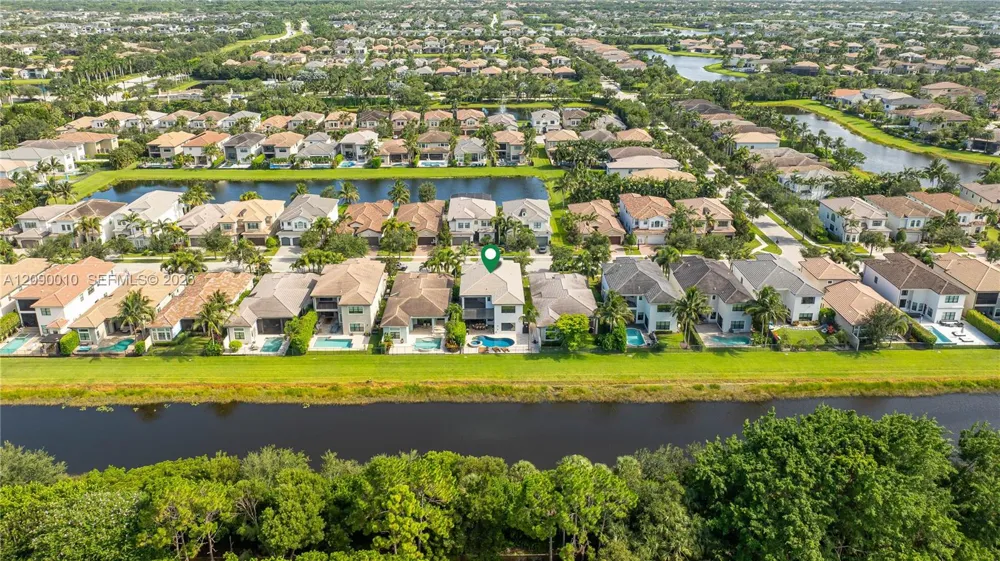 9529 Eden Roc Ct Delray Beach, FL 33446
