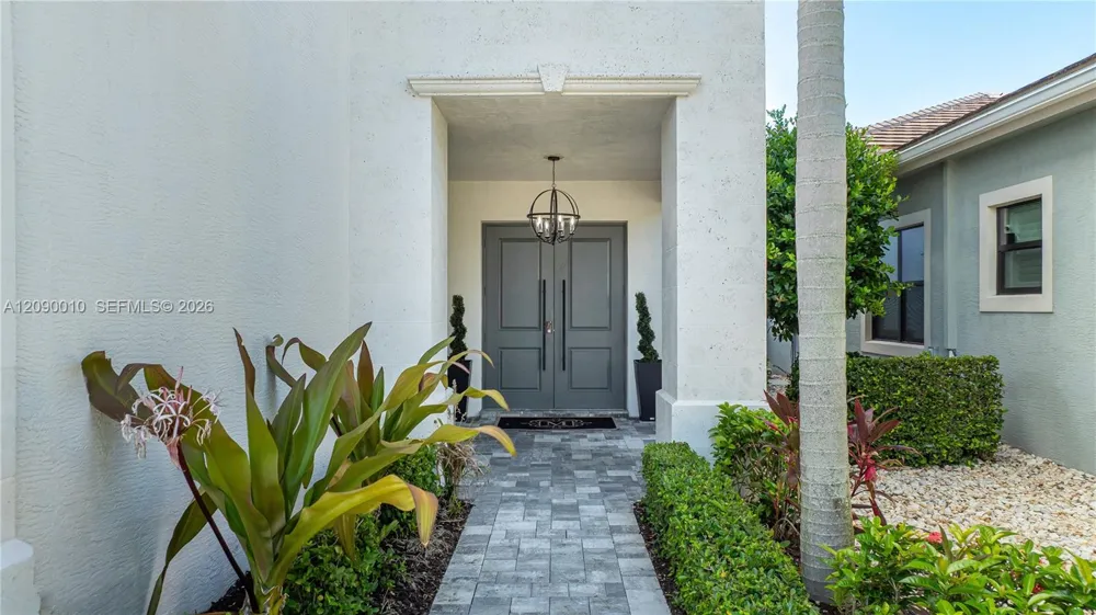 9529 Eden Roc Ct Delray Beach, FL 33446