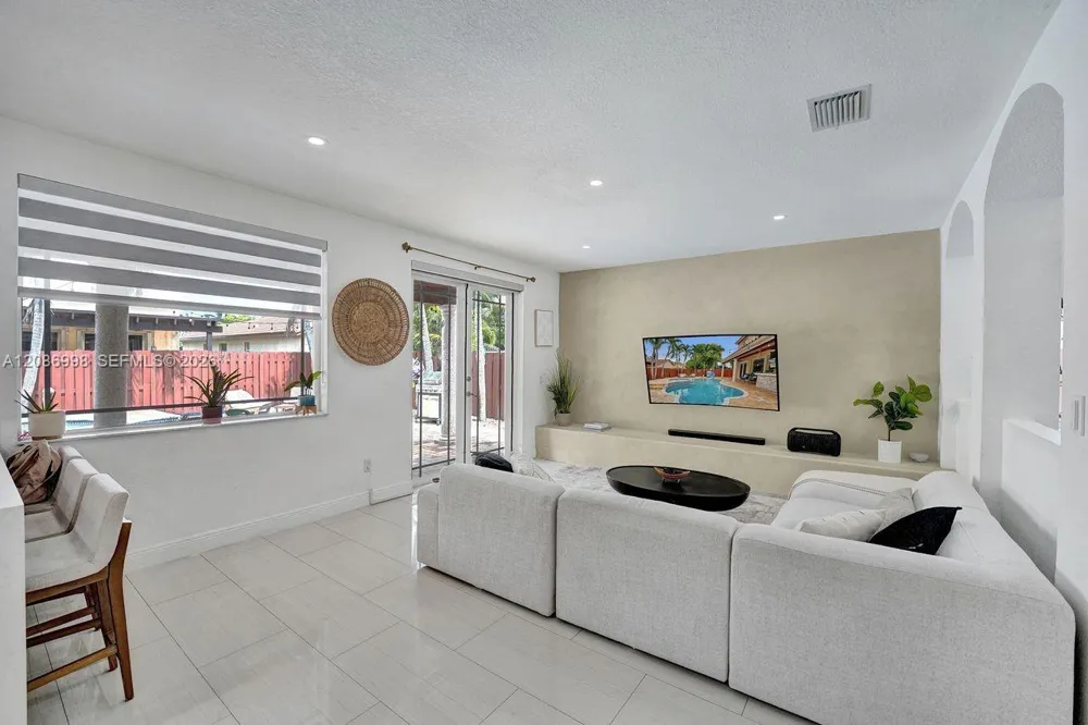 13725 SW 50th Ct Miramar, FL 33027