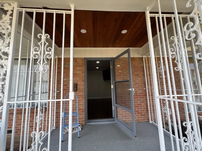 1570 Sutter Street Dallas, TX 75216