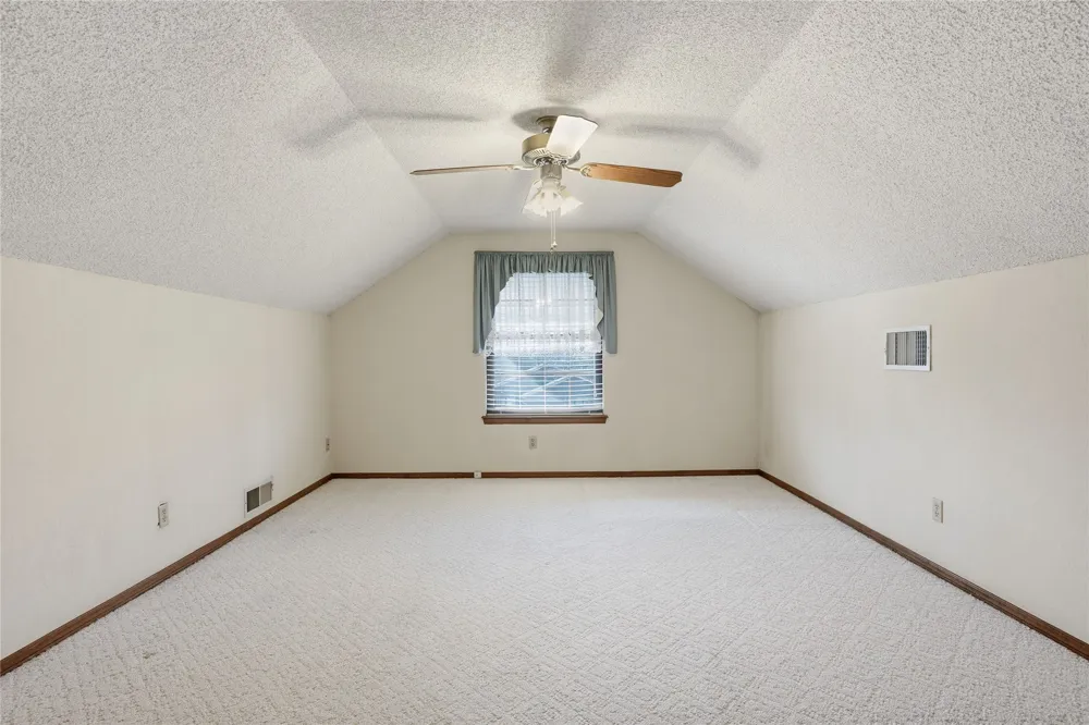 1711 Valley Road Sapulpa, OK 74066