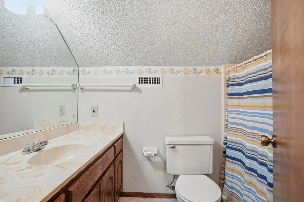 1711 Valley Road Sapulpa, OK 74066