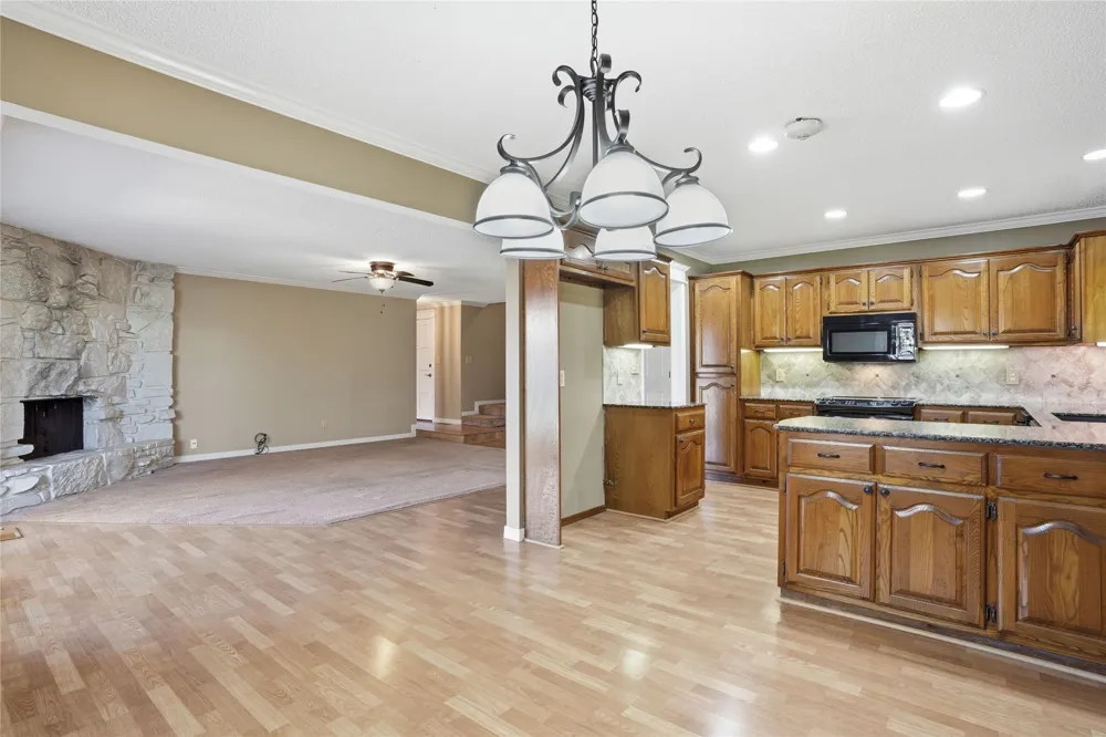 1711 Valley Road Sapulpa, OK 74066