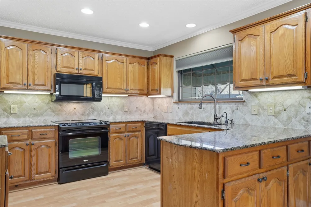 1711 Valley Road Sapulpa, OK 74066